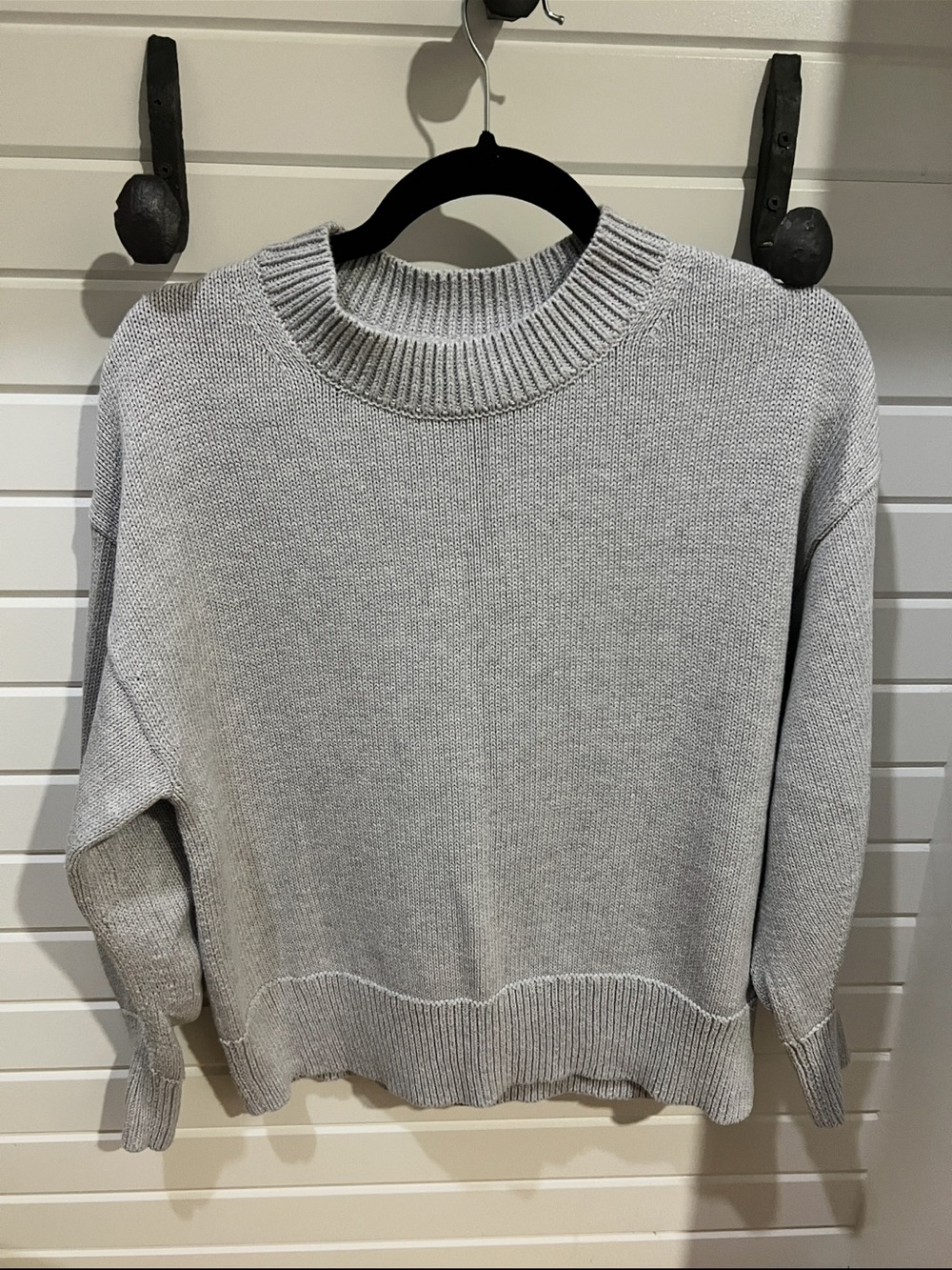 Banana Republic Light Gray Crewneck Sweater